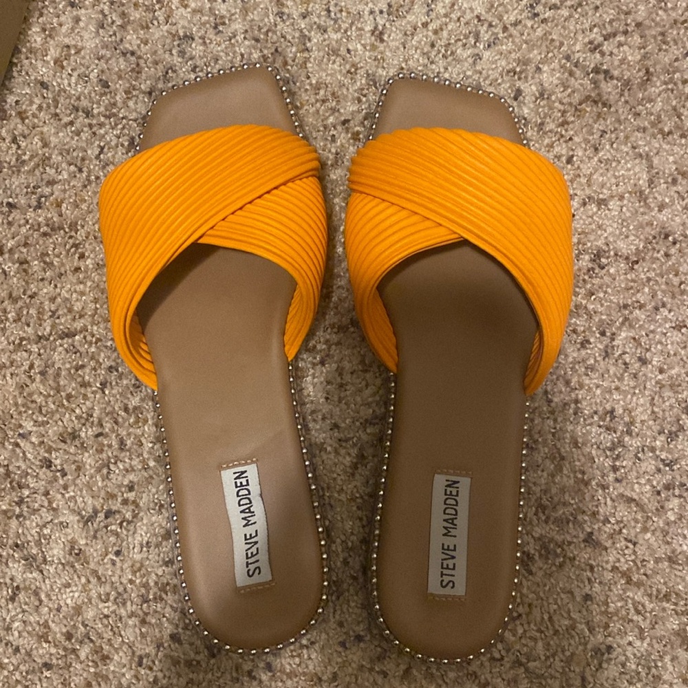 Steve Madden sandals